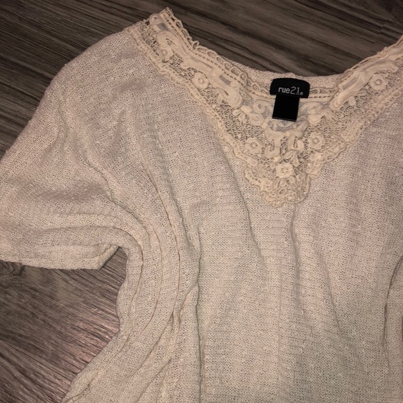 5/$60 Rue 21 Top - Picture 2 of 2